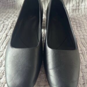 Clarks Women's Black Flats 6.5M